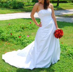 Rochie de mireasa Nava Bride foto