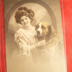 Carte Postala -Femeie si Caine , circ. 1910