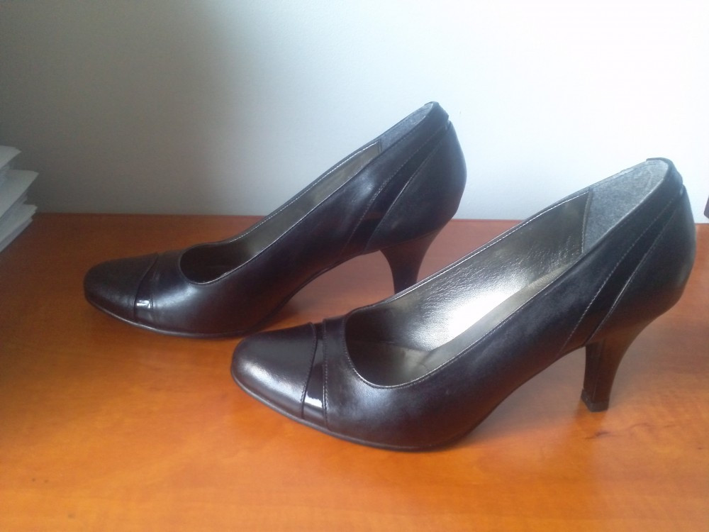 Pantofi dama marimea 35, 35.5, Negru, Cu toc | Okazii.ro