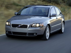 FAR VOLVO S40 II STANGA foto