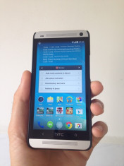 HTC One M7 Silver 32GB exceptional, cutie full, carcasa Krussell cumparat de la Vodafone RO foto