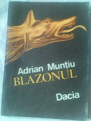 Blazonul-Adrian Muntiu foto