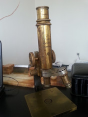 Microscop vechi de colectie Leitz Wetzlar Nr 161053 cu 2 obiective. Reducere foto