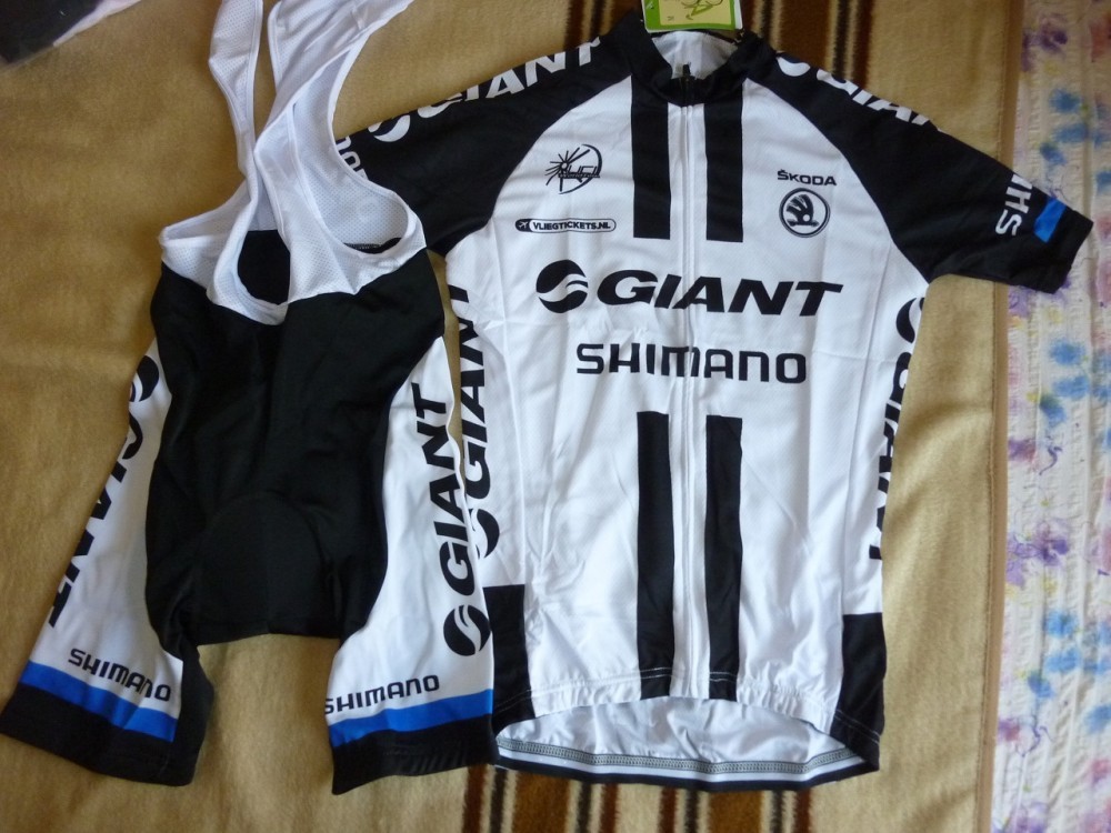 Echipament ciclism giant shimano set pantaloni cu bretele tricou jersey  NOU, Tricouri | Okazii.ro