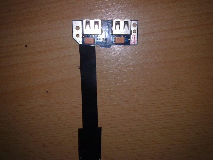 Conector USB Toshiba satellite A200