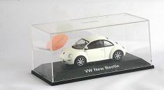 MACHETA VW NEW BETTLE SCHUCO SCARA 1 : 43 foto