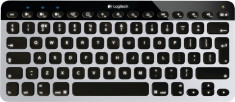 Logitech Bluetooth Easy-Switch Keyboard K811 - QWERTY foto