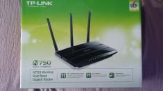 Router wireless TP-Link TL-WDR4300 foto