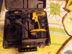 autofiletanta bormasina DEWALT model DC725 cu doi acumulatori baterii 18v (si prin posta rom) foto