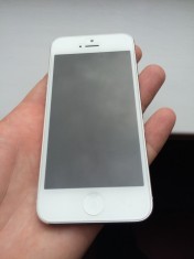 iPhone 5 32gb, ALB, decodat cu Gevey Sim foto