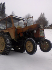 Tractor u 650 foto