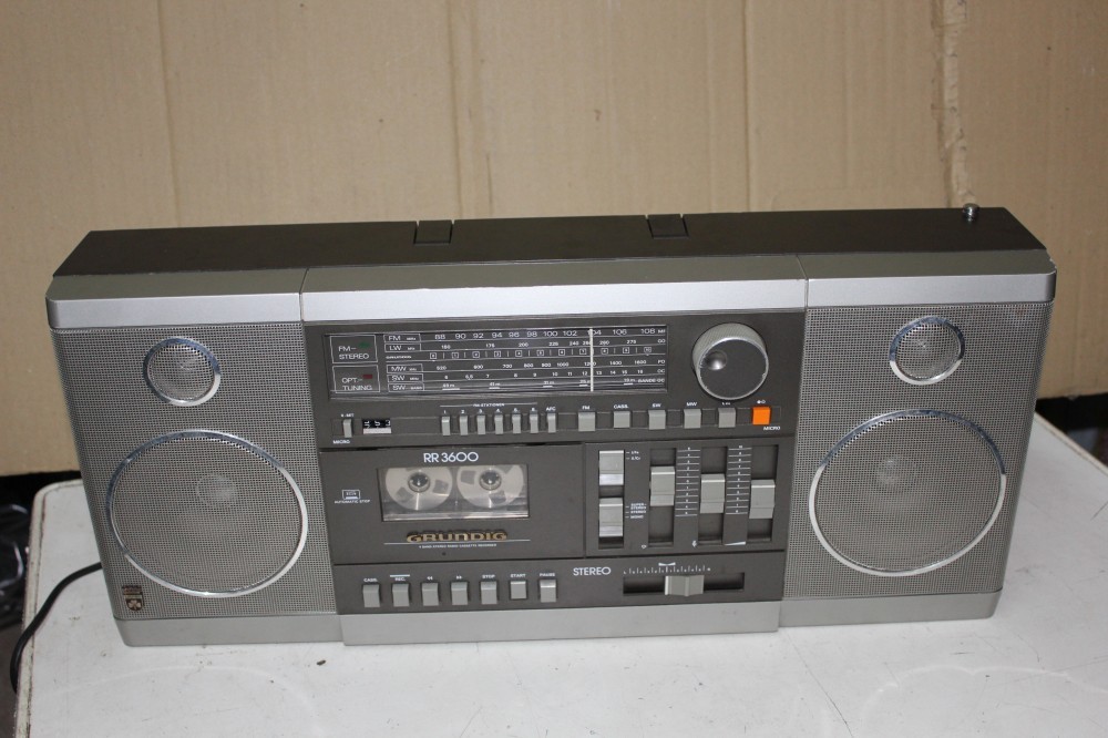 Boombox Grundig RR 3500 Le Havre 76600 Baladeurs
