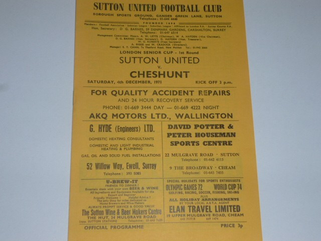 Program meci fotbal SUTTON UNITED - CHESHUNT (Anglia) 04.12.1971