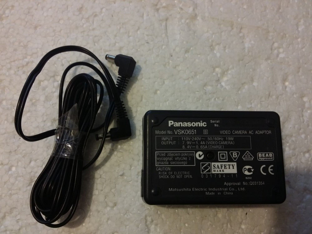 Incarcator Camera Video Panasonic VSK0651 VSK0650 ORIGINAL + Cablu  Alimentare | arhiva Okazii.ro