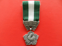 Medalie Franta Republique Francaise - Cocosul galic - marcaj de argint pe verso foto