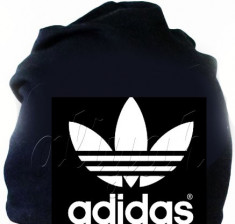 Fes Adidas foto