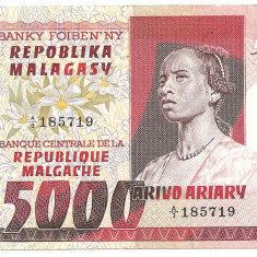 MADAGASCAR MALAGACHE MALAGASY 5000 FRANCI FRANCS 1000 ARIARY ND (1974) F