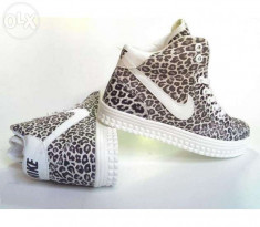 Ghete Nike Animal Print Gri / Maro /Rosu foto