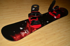 Placa Snowboard Burton LTR 140 13/14 + Legaturi Burton Progression M foto