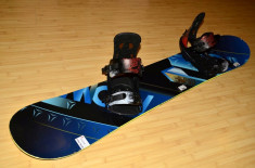 Placa Snowboard Atomic Vantage 143 2012 + Legaturi SantaCruz Sigma black foto