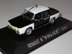 Macheta auto Renault 8 politie 1965, scara 1:43 foto