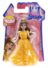 Papusi Disney Princess - Belle - X9412-X9416 foto