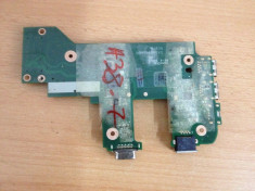 Conector USB, monitor Dell Inspiron N7110 A38.7 foto