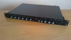 Mixer-EQ TOA M-243 foto