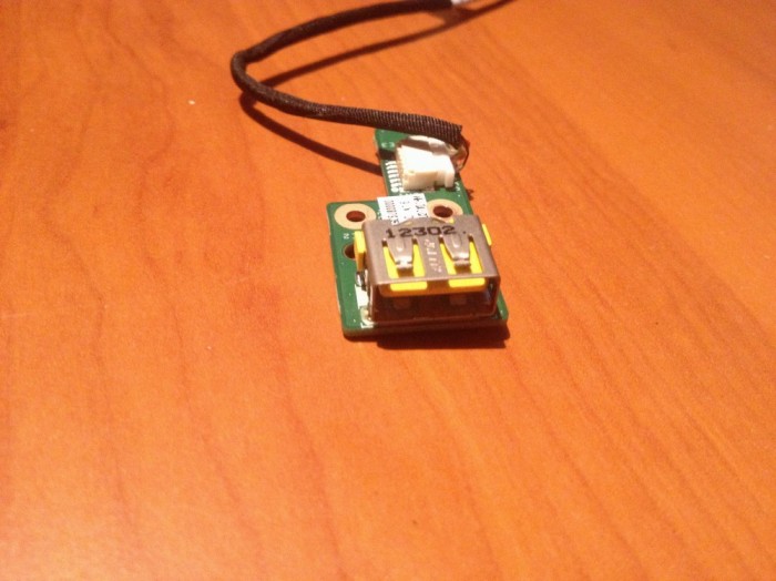 Conector USB Lenovo Edge 15 (0319-3UG) A41.20