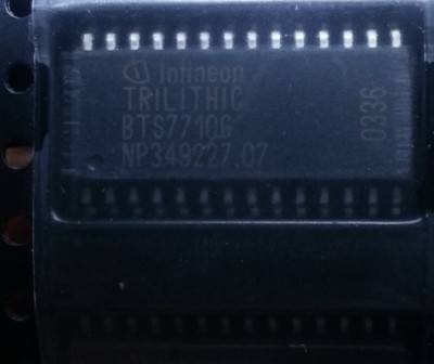 IRDA Controller Microchip-mcp2120-i // P-IC 2120 DIP14