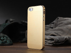 husa telefon iPhone 5/5S METALICA GOLD foto