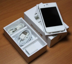 iPhone 4S alb - versiunea de 16GB - liber de retea - ca nou - neverlock oficial foto