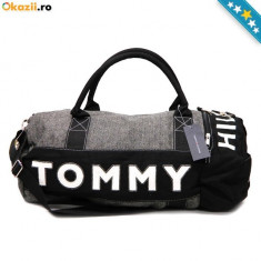 100% AUTENTIC - Geanta TOMMY HILFIGER - Geanta Sport Fitness Sala TOMMY HILFIGER Duffle - Geanta Barbati - Geanta Originala TOMMY HILFIGER foto