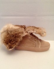 GHETE LOUIS VUITTON BEIGE DIN PIELE SI BLANITA NATURALA foto