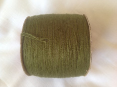 Fir de tricotat sau crosetat , Fir acrilic , in 4 fire , moale moale, verde kaki foto