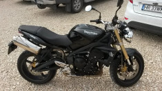 Triumph Street Triple 675 foto