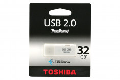 USB Stick 32GB Toshiba Hayabusa (Fan Courier gratuit) foto