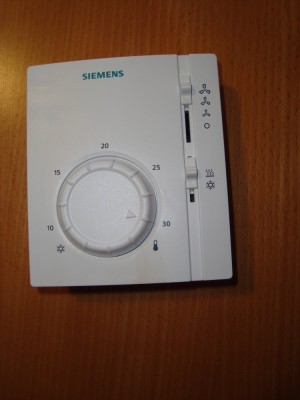 TERMOSTAT SIEMENS NEFOLOSIT foto