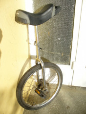 Monociclu,bicicleta cu o roata,adusa din Germania foto