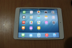 iPad mini 2 Retina 16GB, Wi-fi only, Alb foto