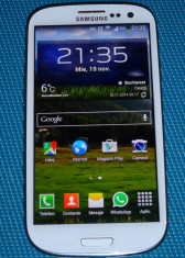 Vand telefon mobil Samsung i9300 Galaxy S III Alb (Marble White) in stare foarte buna de functionare, NECODAT + accesorii. Garantie producator 19 luni foto