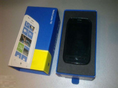 Telefon Nokia Lumia 710 impecabil la cutie 9,5 / 10 foto