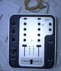 mixer audio Stanton M 202 functional DJ foto