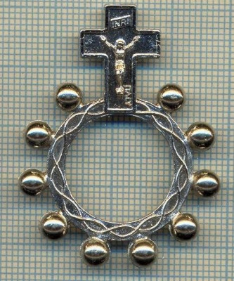 ATAM2001 MEDALIE 528 -RELIGIOASA -CRUCIFIX CE PARE UN ROZARIU - INTERESANT -starea se vede foto