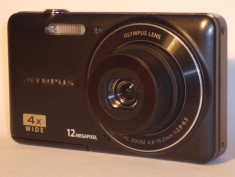 Camera Aparat foto Oympus D-700 (VG-110) - 12MP, 4x Zoom foto