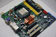 KIT PLACA DE BAZA SOCKET AM2 ASUS +PROCESOR DUALCORE 5200 X2 MEMORIE 2GB RAM foto