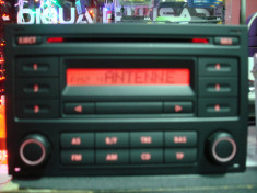 RCD 200 CD PLAYER VW POLO,FOX CU CODUL DE SECURITATE STARE PERFECTA foto