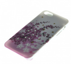 Husa plastic model floral iPhone 5 + folie protectie si cablu date cadou foto