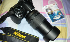 Nikon D3100 + Obiectiv 18-105 mm VR + Parasolar + Filtru UV IMPECABIL! foto
