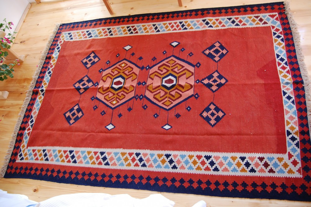 Covor persan din lana, tesut manual,nou, cu certificat de autenticitate,  160X230 | Okazii.ro